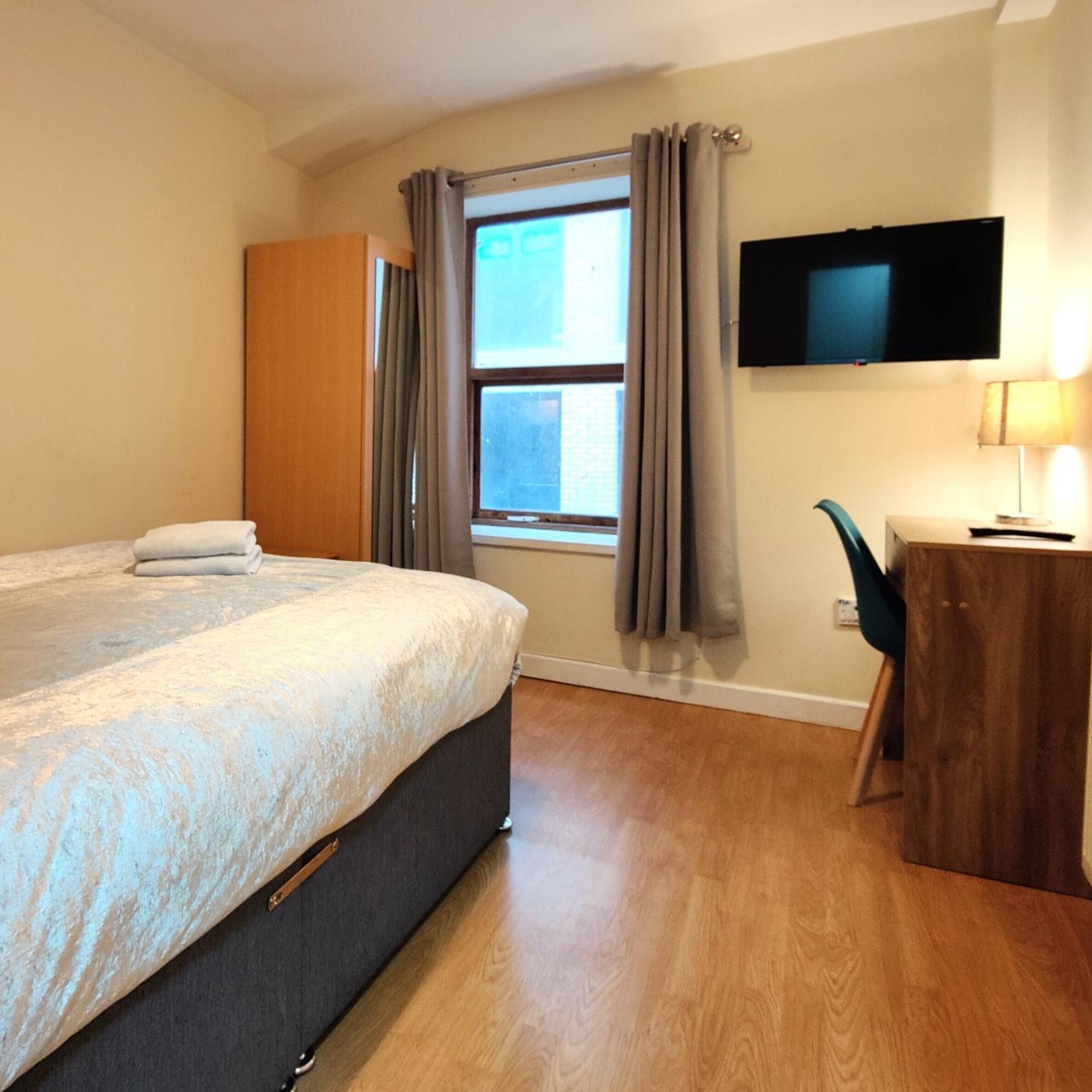 Liverpool City Centre Private Rooms Including Smart Tvs - With Shared Bathroom Екстериор снимка
